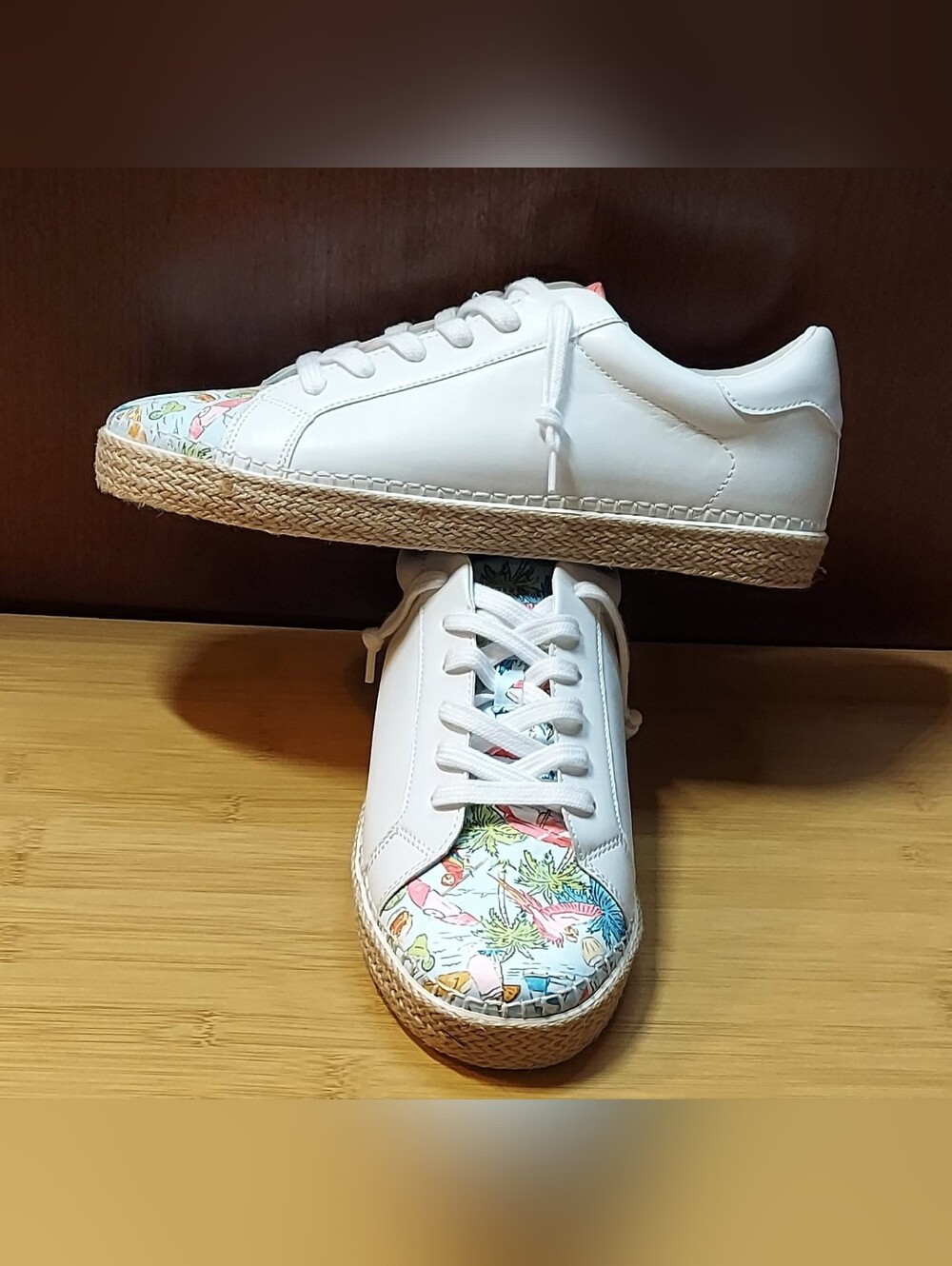 MARGARITAVILLE SMILE WOMEN'S WHITE FAUX LEATHER ESPADRILLE OXFORDS SIZE 10 NWOB